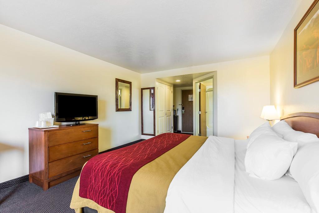 Comfort Inn Richfield I-70 Bagian luar foto