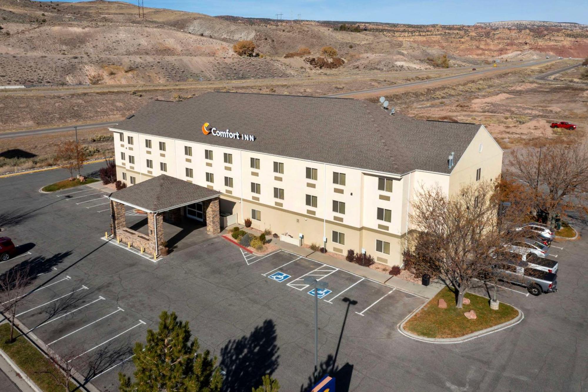 Comfort Inn Richfield I-70 Bagian luar foto